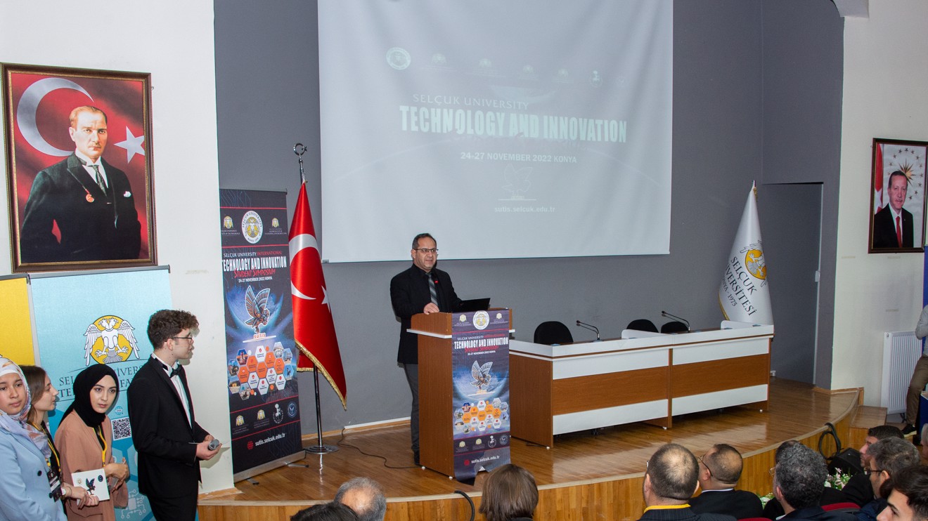 Selçuk Üniversitesinde Uluslararası Teknoloji ve İnovasyon Öğrenci Sempozyumu” yapıldı